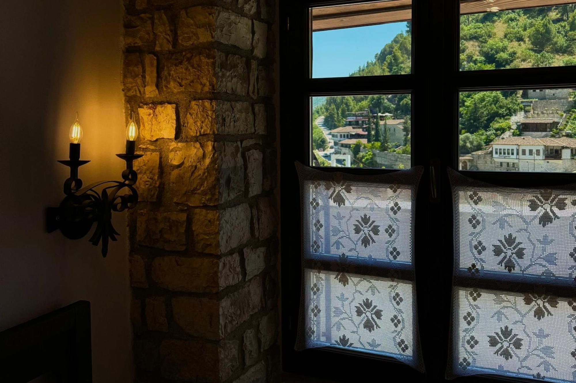 White House Boutique Hotel & Restaurant - Since 1999 Berat Zewnętrze zdjęcie